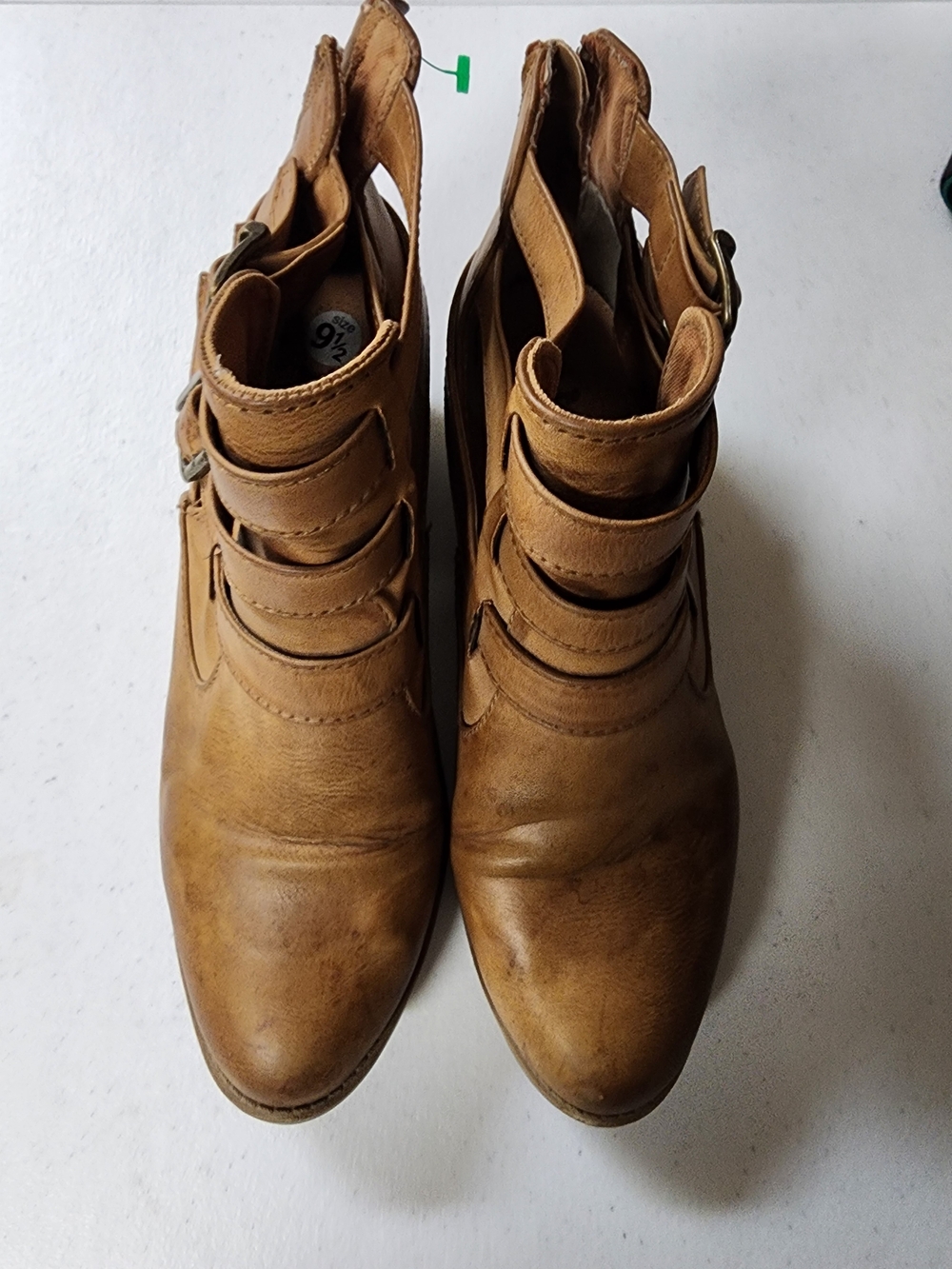 Mudd Chelsea 9.5 Casual Tan Leather Ankle Boots - Stylish Strap Detail